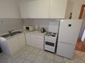 Kitchen area. Kitchen with dining area