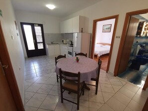 Kitchen area. Kitchen with dining area