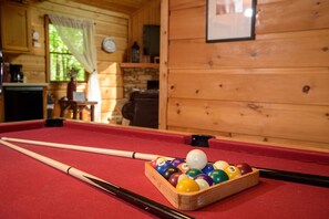 Spielezimmer