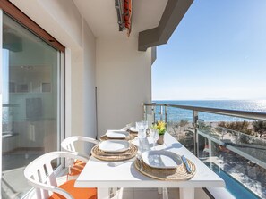 Eigentum, Zimmer, Gebäude, Interior Design, Grundeigentum, Haus, Tabelle, Möbel, Wohnung, Urlaub