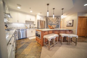 Gourmet kitchen with island