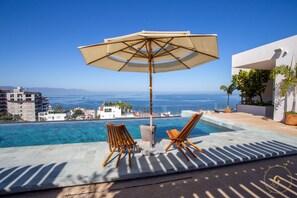 25m Infinity Pool overlooking Banderas Bay