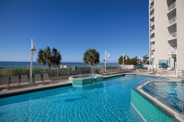 Club Wyndham at Majestic Sun_1a.jpg