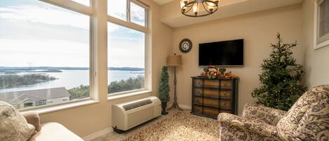 All-Season Sunroom with Lake View