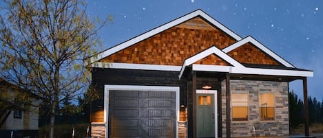 Home On The Range, A brand new beautiful three bedroom two bath vacation home in McCall.