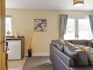 Open plan living space | Two Dorchester Drive - Cross Keys Inn Cottages, Whitechapel, near Longridge