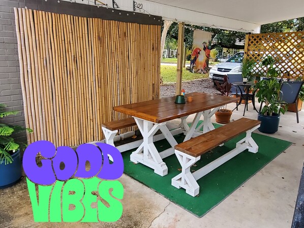 Outdoor dining