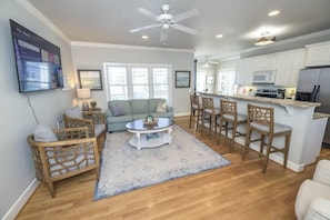 Bike friendly area near Johnny Mercer's pier and a 2 minute walk to the beach
