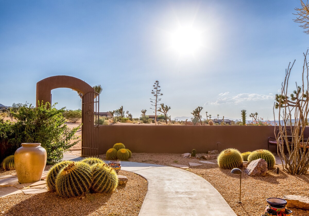 Horizon House | Hot Tub, Fire Pit, Games & BBQ | Adobe in JT