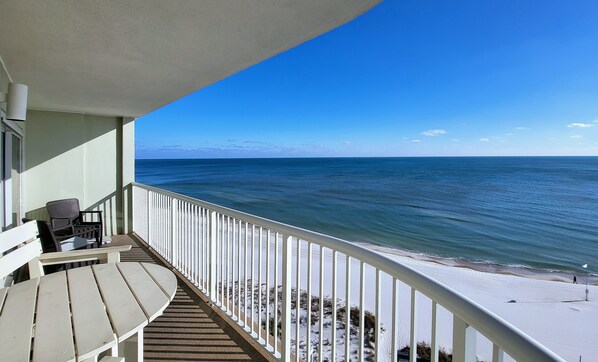 Tradewinds 805, 2 bedroom 2 bathroom, 8th floor, sleeps 6. Managed by Island Rentals.