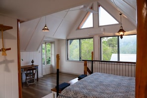 GGs Back Cottage Loft Bedroom