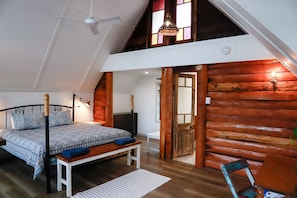 GGs Back Cottage Loft Bedroom