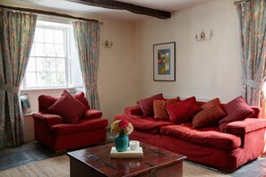 Woodlands Manor House - Main lounge