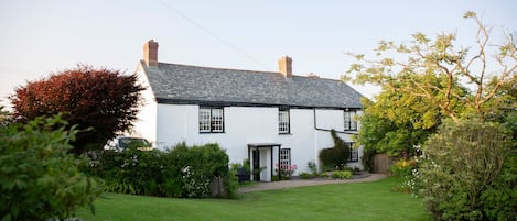 Woodlands Manor House - View from the end of the garden