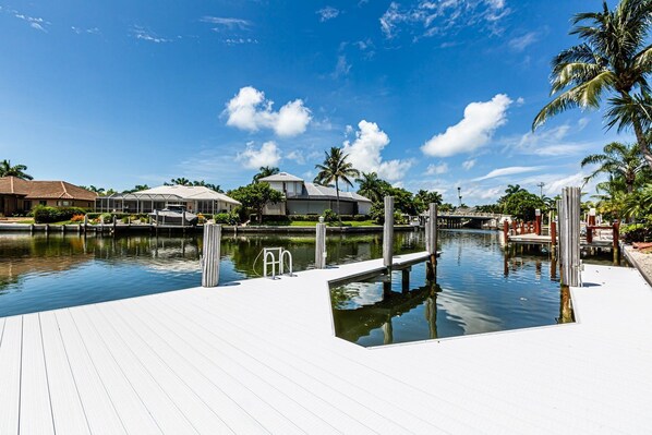 Dock