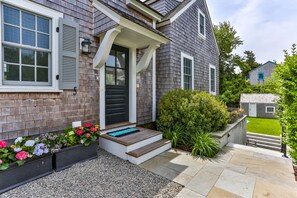 Front Entry with Stairs to Backyard
