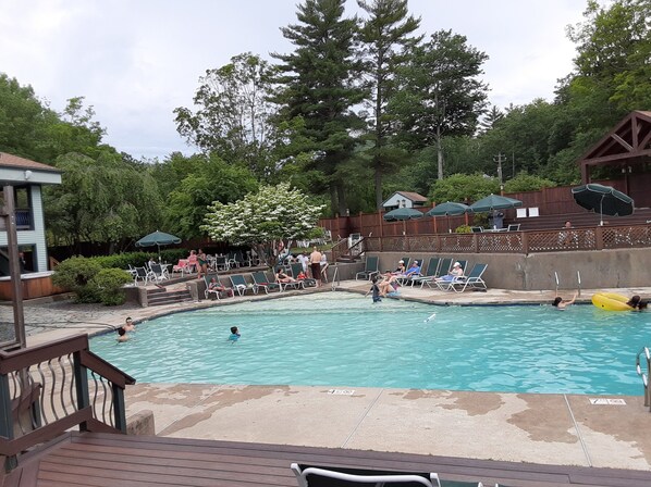 Community pool
