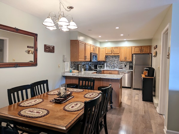 Open kitchen and dining area 