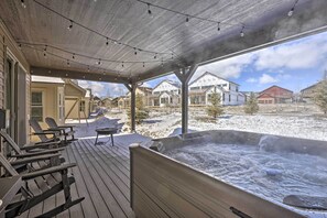Back Deck | Private Hot Tub | Gas Grill