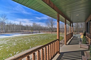 Covered Porch w/ Seating | Spacious Yard