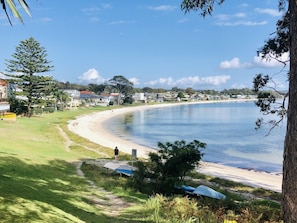 Salamander Bay - 3-5 min walk from house