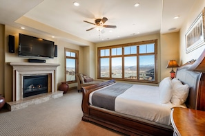 Primary Bedroom w/ King Bed (top floor)