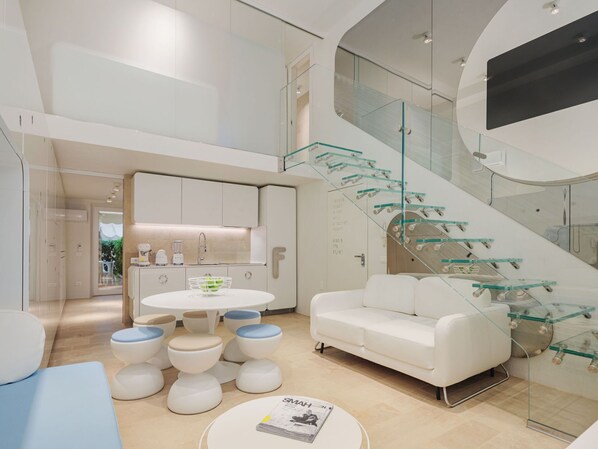 Gebäude, Möbel, Komfort, Produkt, Tabelle, Azurblau, Haus, Interior Design, Fussboden, Flooring