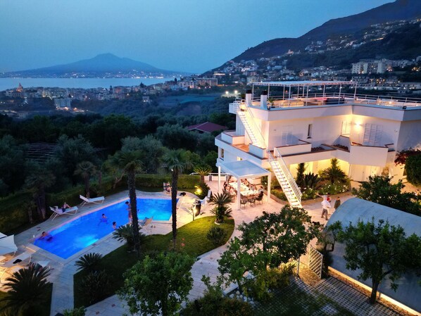 Building Exterior, Outdoor, Pool, Scenic View