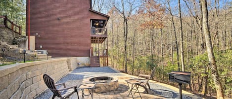 Blairsville Vacation Rental | 3-Story Home | 3BR | 3BA | 1,250 Sq Ft