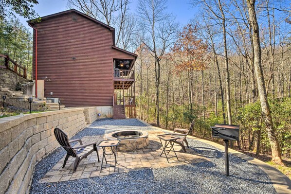 Blairsville Vacation Rental | 3-Story Home | 3BR | 3BA | 1,250 Sq Ft