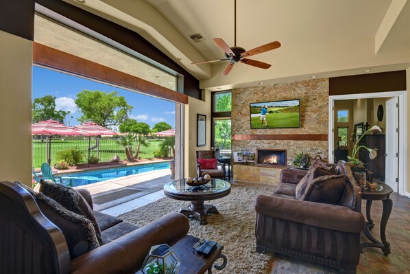 Family room to pool