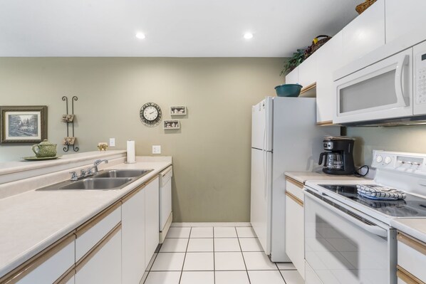 Full Kitchen