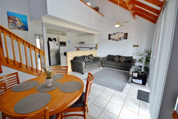 BLUE OCEAN VILLA 2 - Kalbarri Accommodation Service