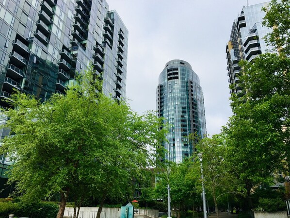 John Ross Condominium is among the new high-rise towers along South Waterfront
