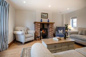 Benson Cottage Sitting Room - StayCotswold