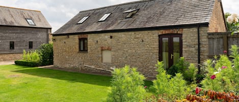 Coursehill Barn Annex - StayCotswold