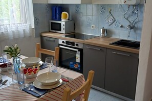 Kitchen and dining area