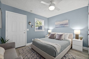 Queen bed with memory foam mattress