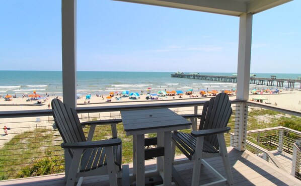 Folly-Beach-Suites-3A-Shared Porch