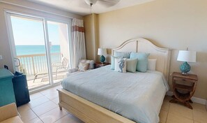 King Bedroom Overlooking the Ocean