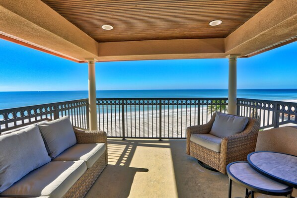 Upper level 2 - Balcony