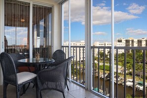 When you relax on the lanai, you can watch the boats on their way to Estero Bay