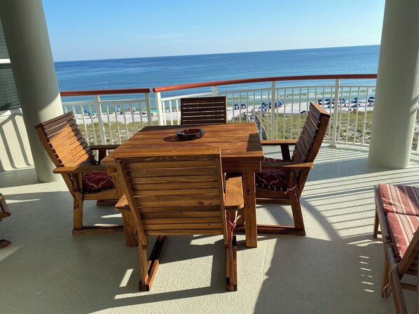 Large circular balcony with unobstructed views of the Gulf of Mexico