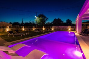 Hydrolisis pool (salt water) no chemicals
