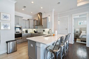 Fully Stocked Kitchen