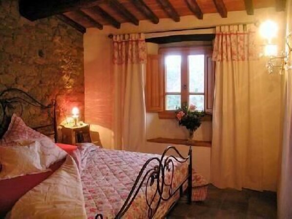 Sleeping area. Roseto Bedroom