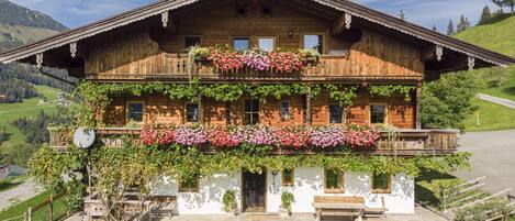 Extérieur maison de vacances [été]