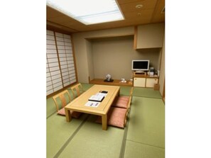 Japanese-style room 10 tatami mats