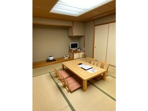 Japanese-style room 10 tatami mats