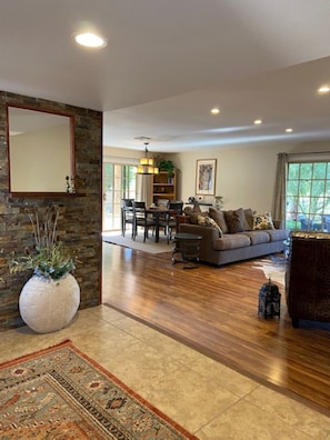 Foyer leads to an open floor plan.